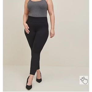 Torrid Pull-in Ponte Pixie Pant